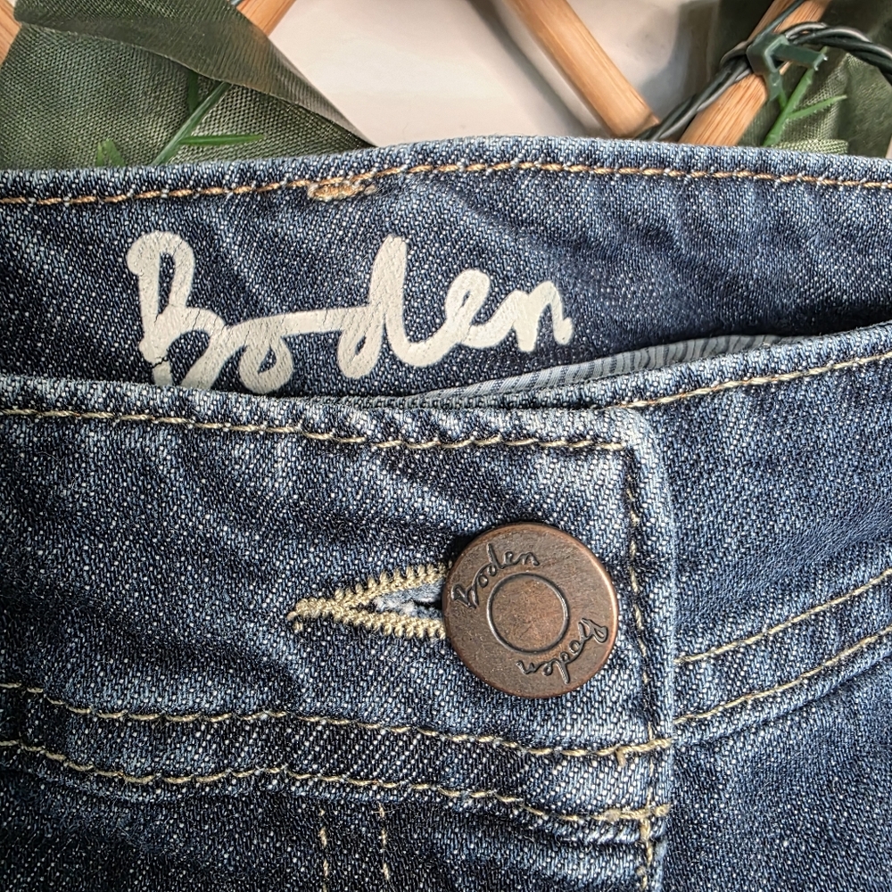 49) BODEN Classic Denim Skirt Sz. 12 - Picture 2 of 7